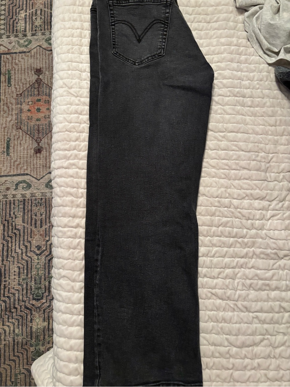 Classic Black Ribcage Straight-Leg Women's Jeans